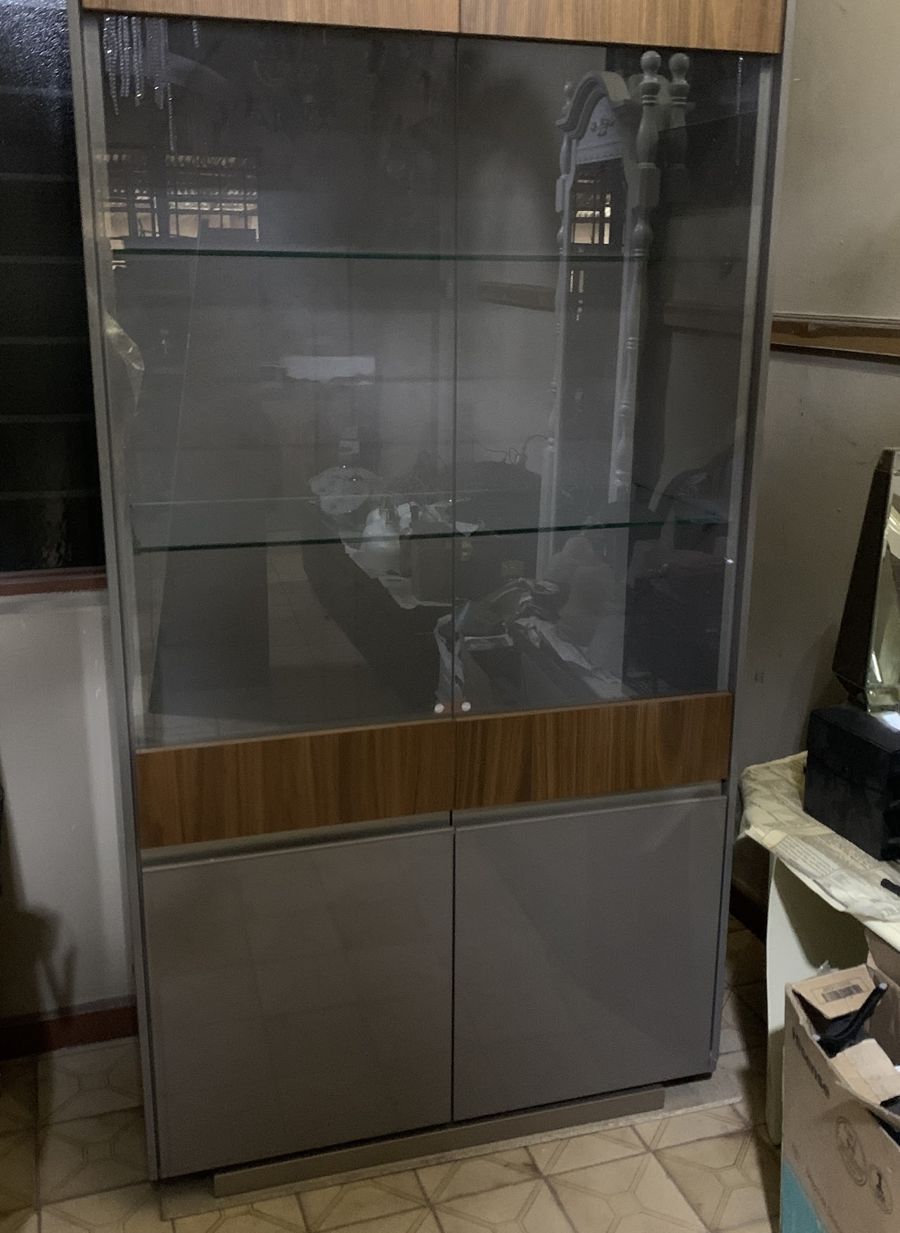 Mid-Century Modern Display Cabinet Mid-Century Modern Display Cabinet - Image 1