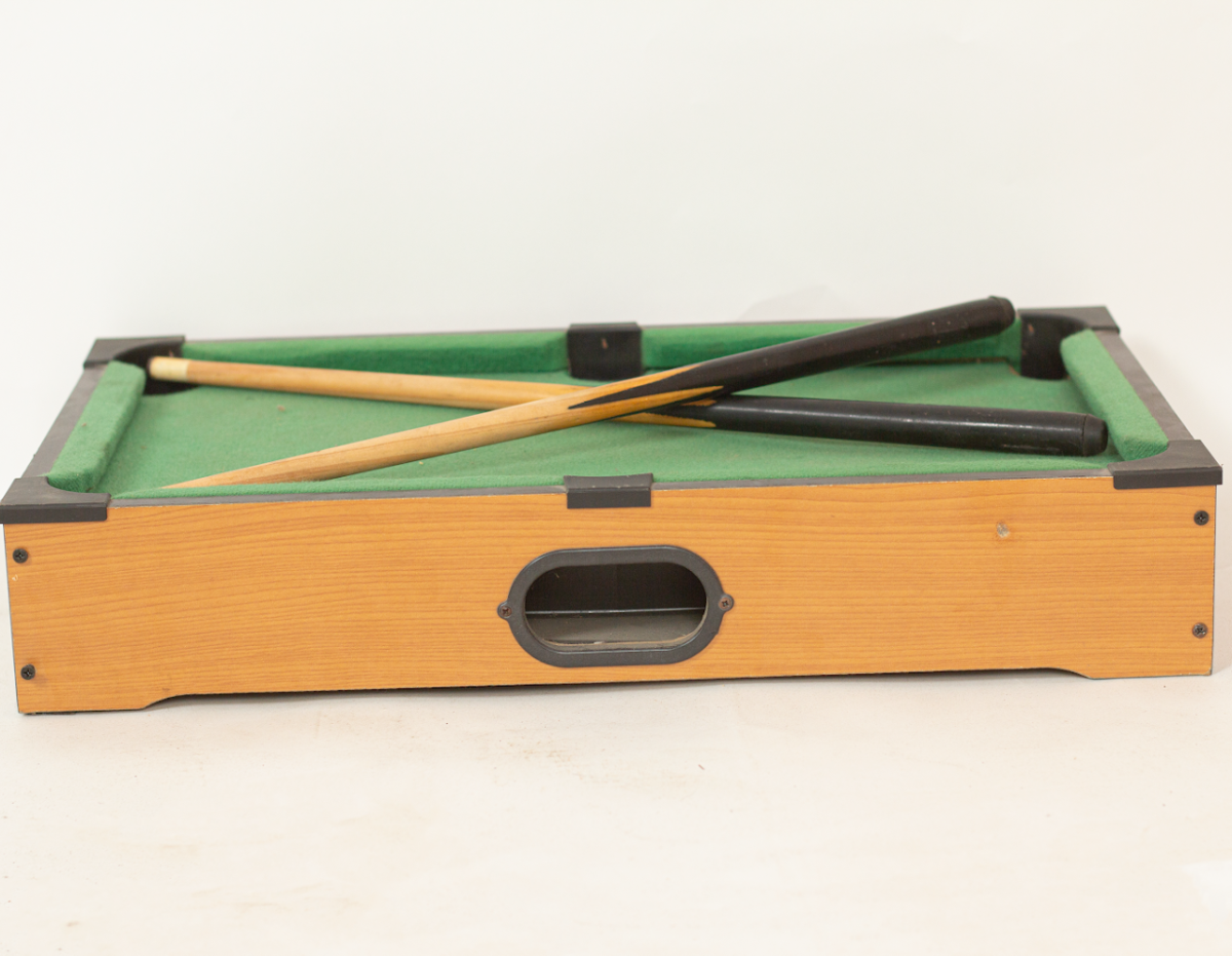 Mini Pool table Mini Pool Table - Image 1