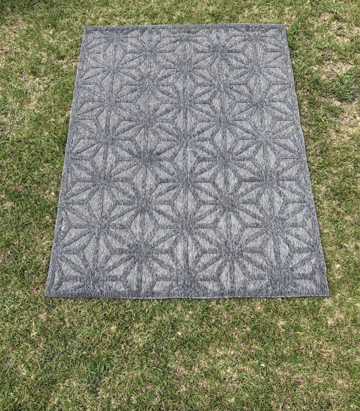 Modern Geometric Rug Modern Geometric Rug - Image 1
