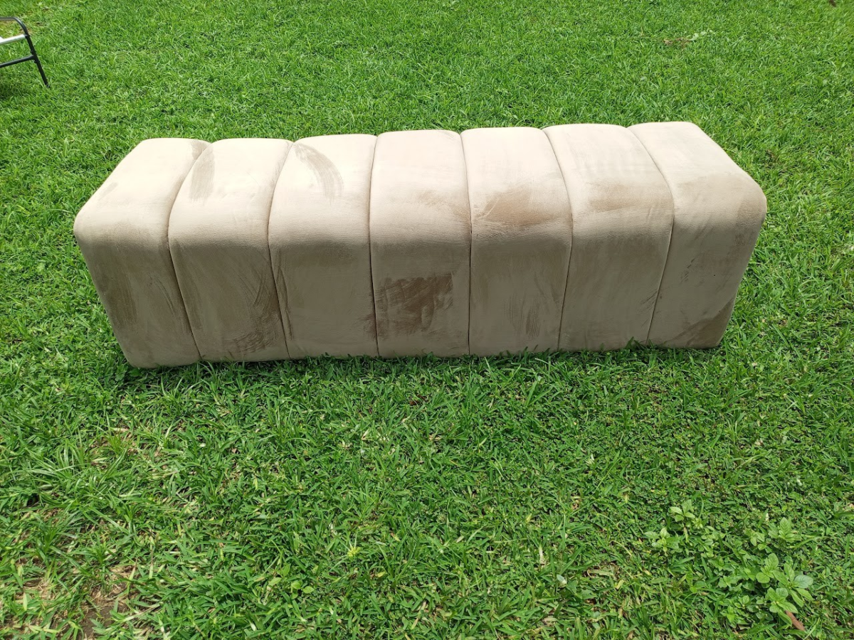 Modern ottoman - Image 1