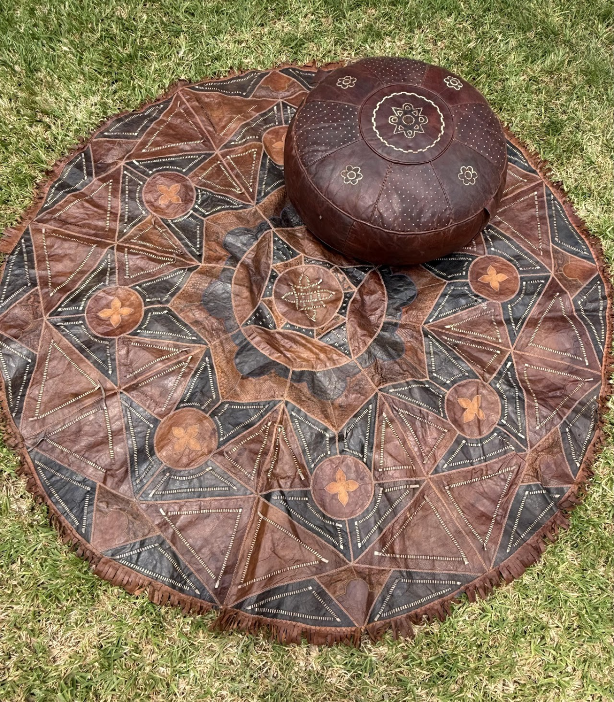Moroccan leather ottoman set Moroccan leather ottoman set - Image 1