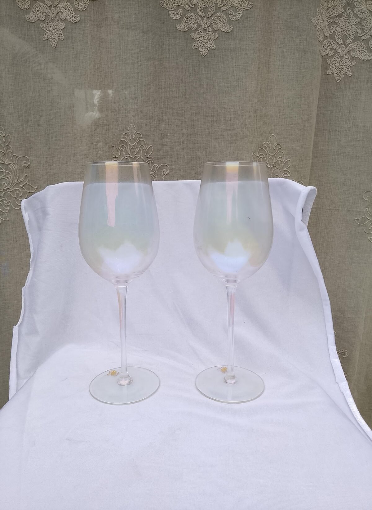 Pearl Luster Wine Glasses Pearl Luster Wine Glasses - Image 1