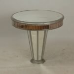 Pedestal table