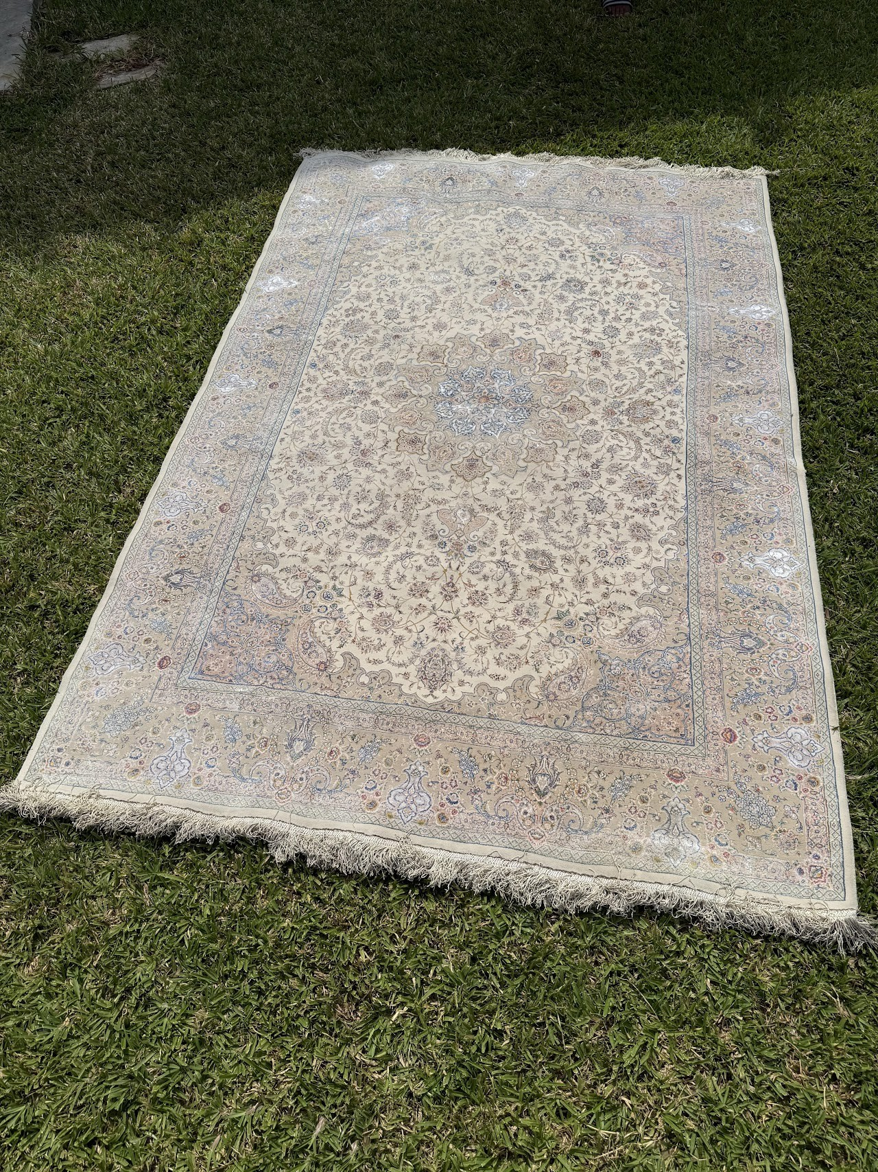 Persian Rug Persian Rug - Image 1
