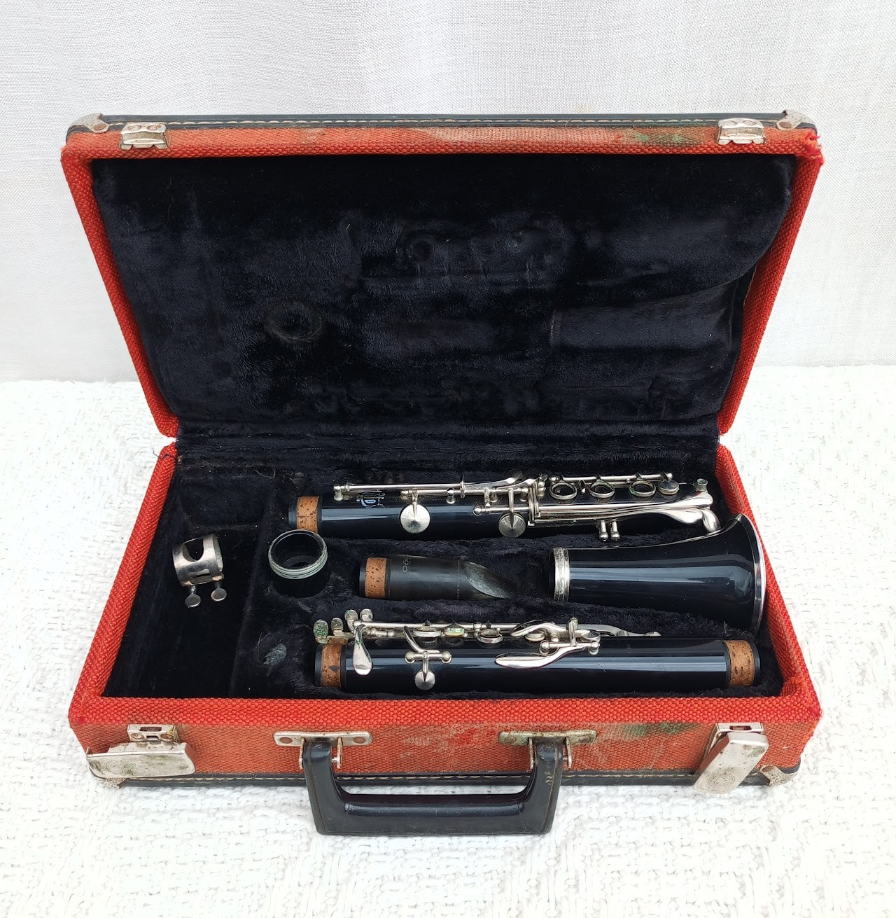Red Clarinet case 2 Red Clarinet case - Image 1