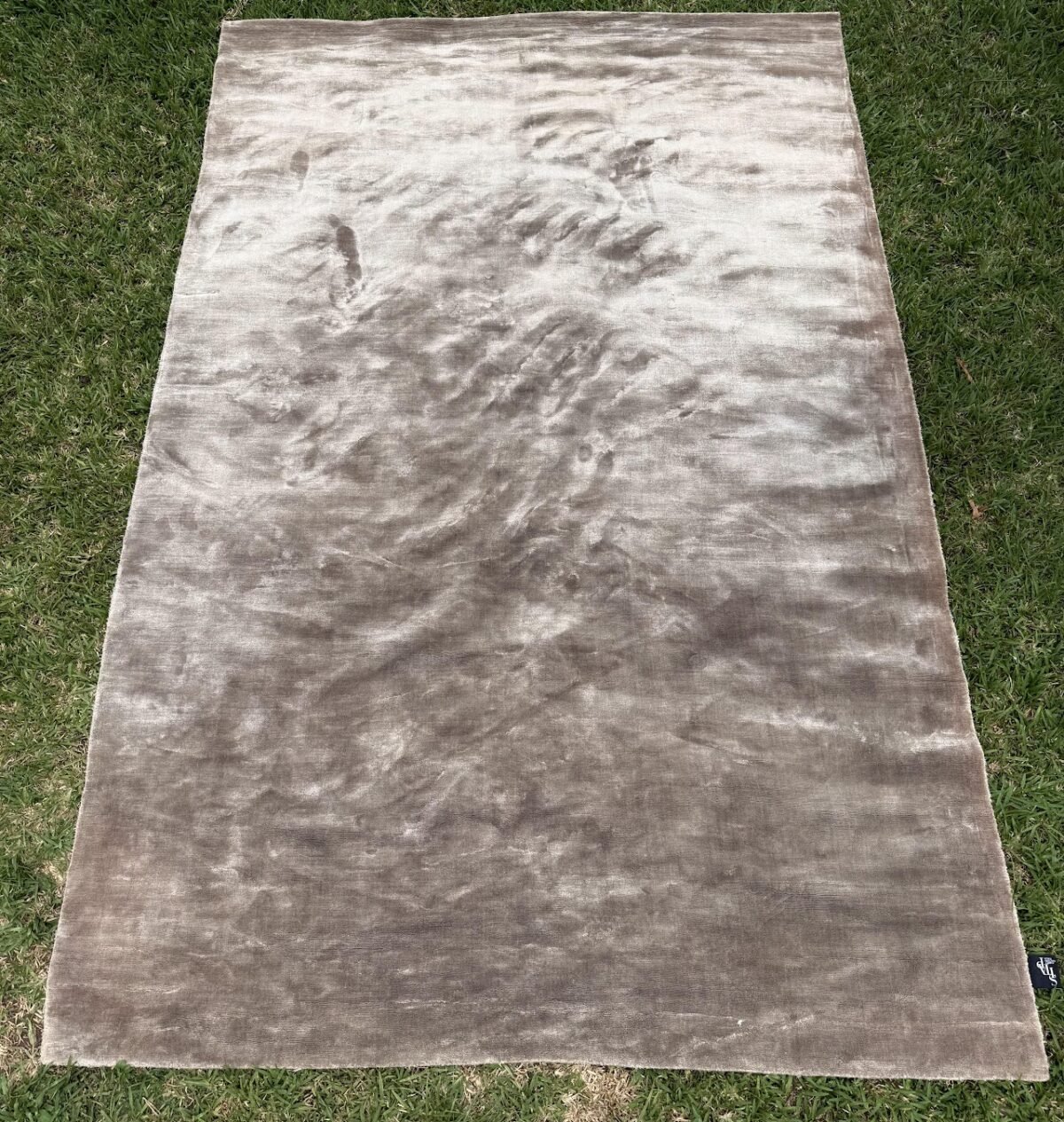 Rug Rug - Image 1