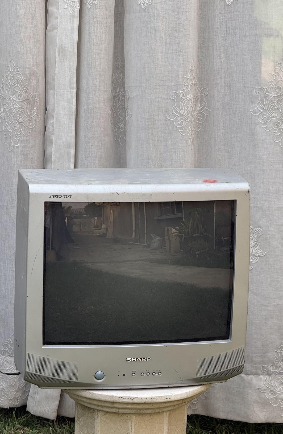 Sharp 14 Portable Stereo CRT TV Sharp 14 Portable Stereo CRT TV - Image 1