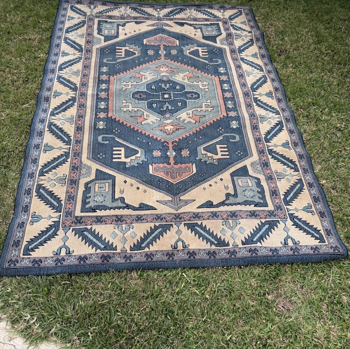 Southwestern-style area rug Southwestern-style area rug - Image 1