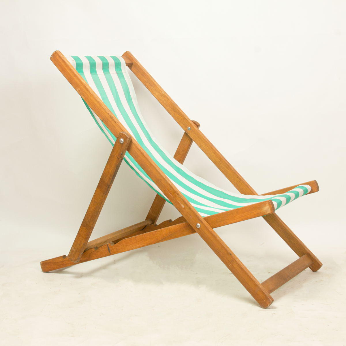 Stripped beach chair - Image 2