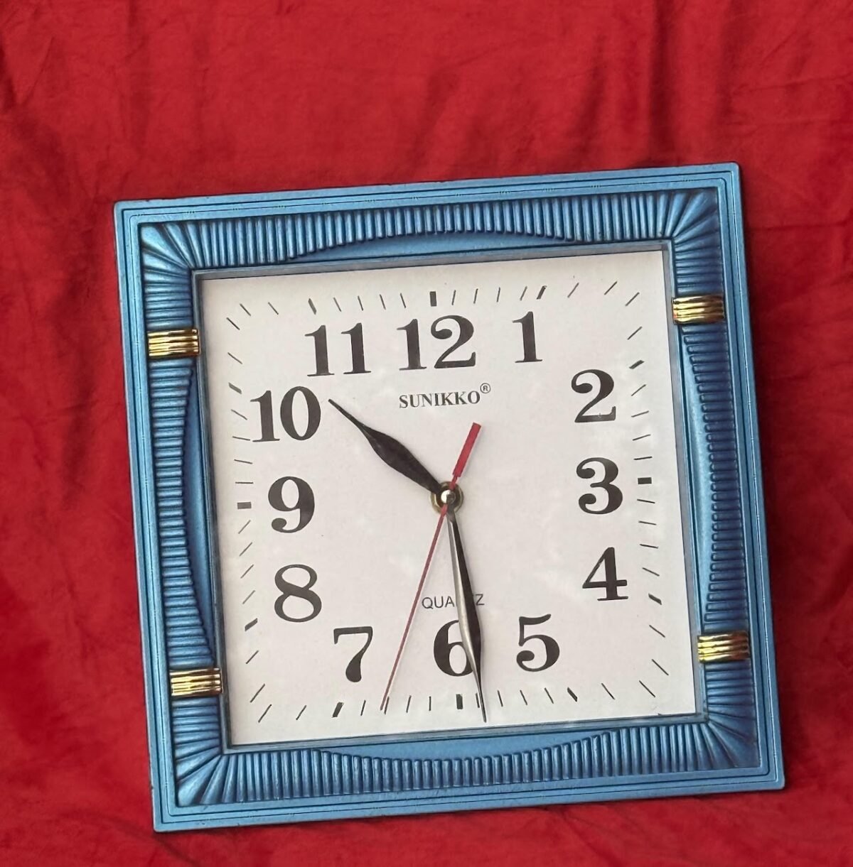 Sunikko Square Quartz Wall Clock Sunikko Square Quartz Wall Clock - Image 1