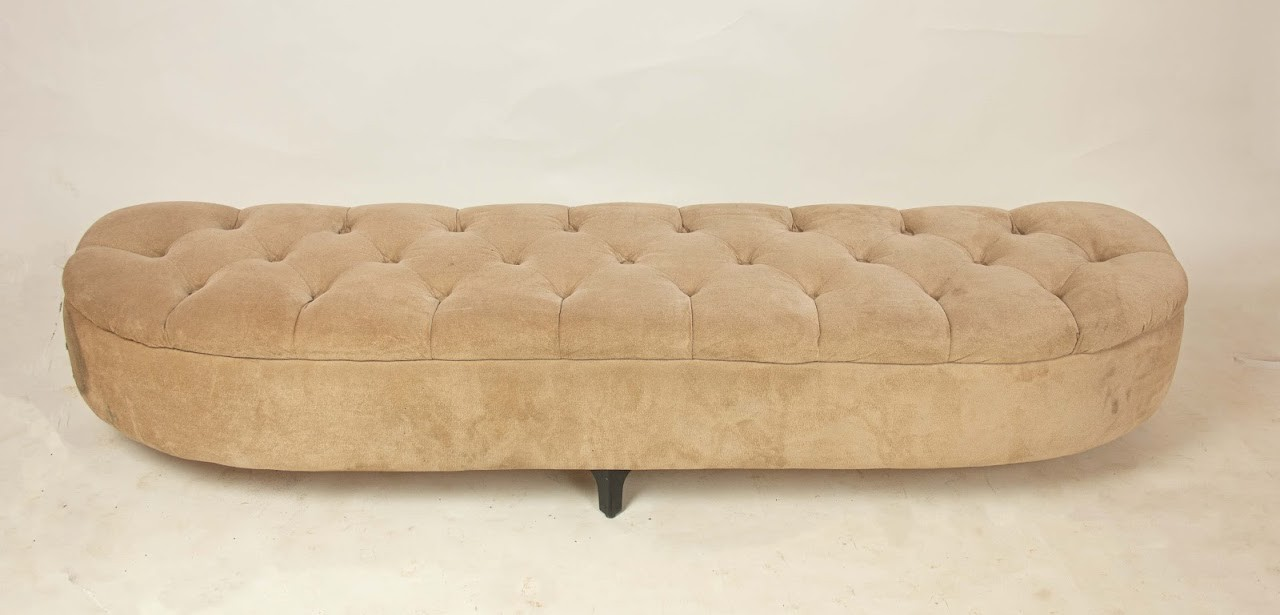 Tufted ottoman Tufted ottoman - Image 1