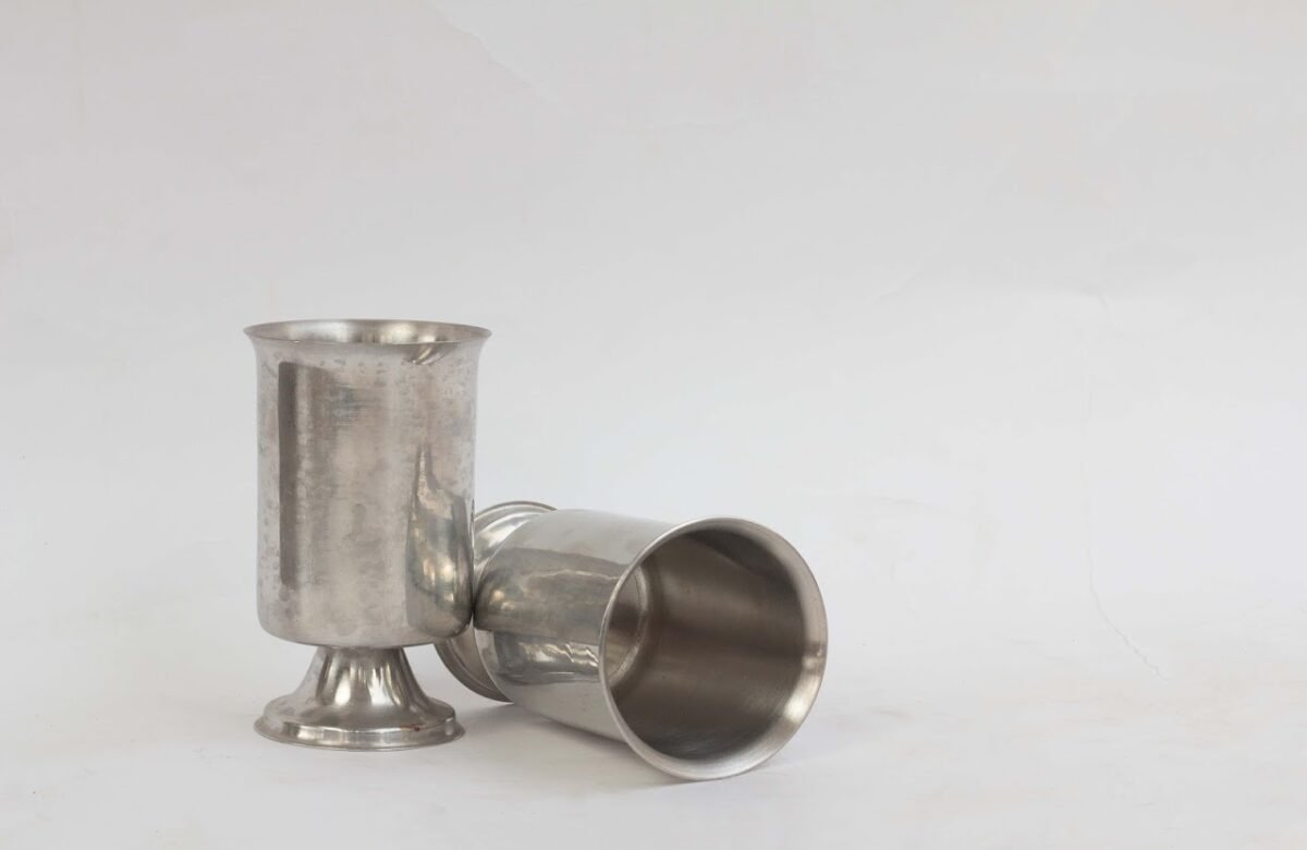 Tulip-shaped tumbler Tulip-shaped tumbler - Image 1