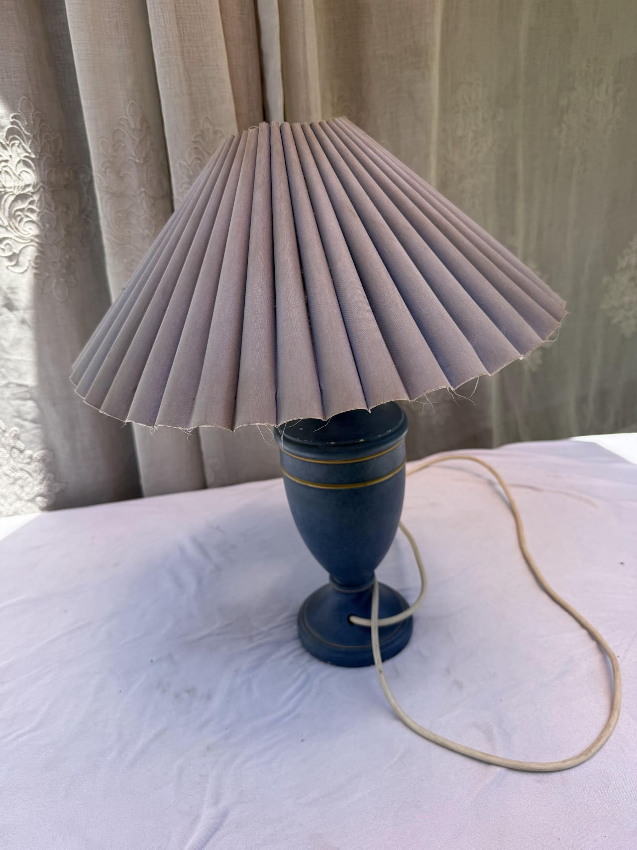 Urn-Style Table Lamp Urn-Style Table Lamp - Image 1