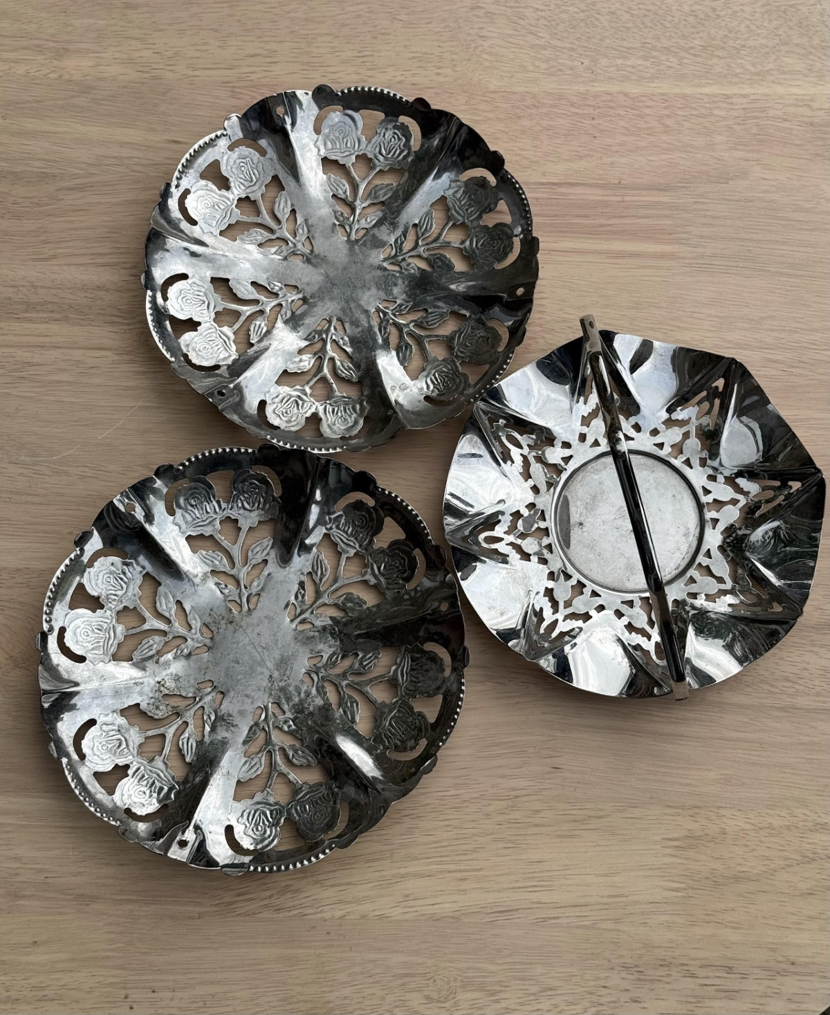Vintage Pierced Silver-Tone Vintage Pierced Silver-Tone Nesting Bowls - Image 1
