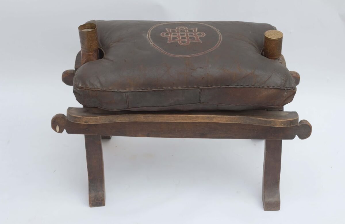 Vintage Wooden Chair - Image 1