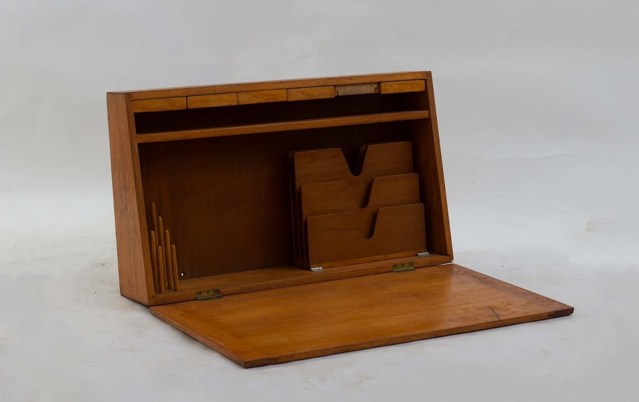Vintage wooden shelf Vintage wooden shelf - Image 1