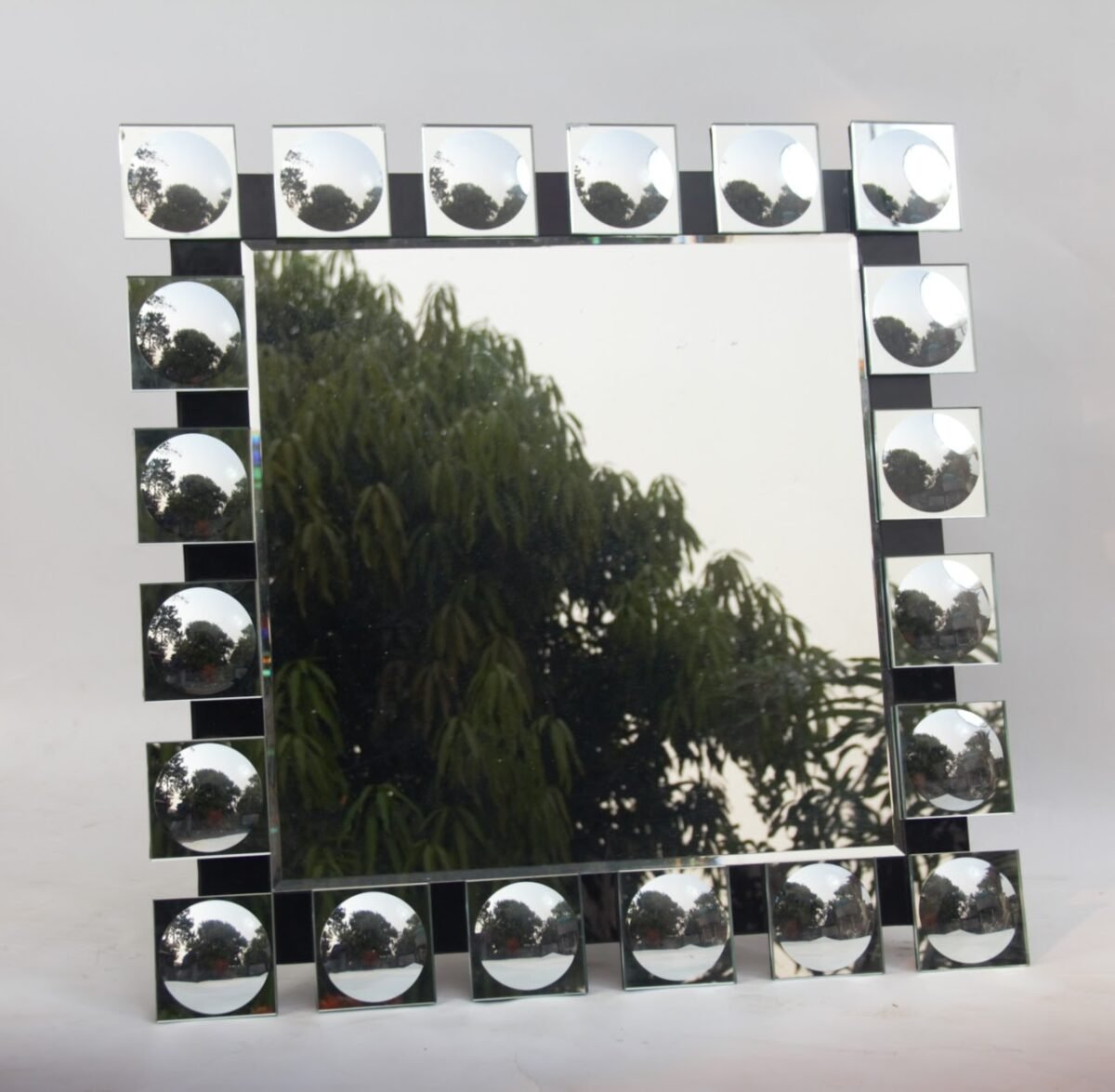 Wall mounted mirror - Image 1
