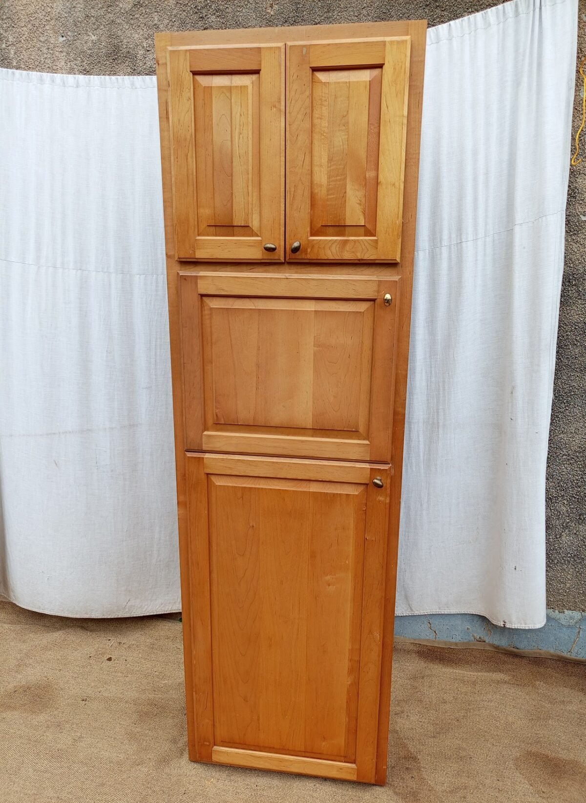 Wooden storage cabinet - Image 2