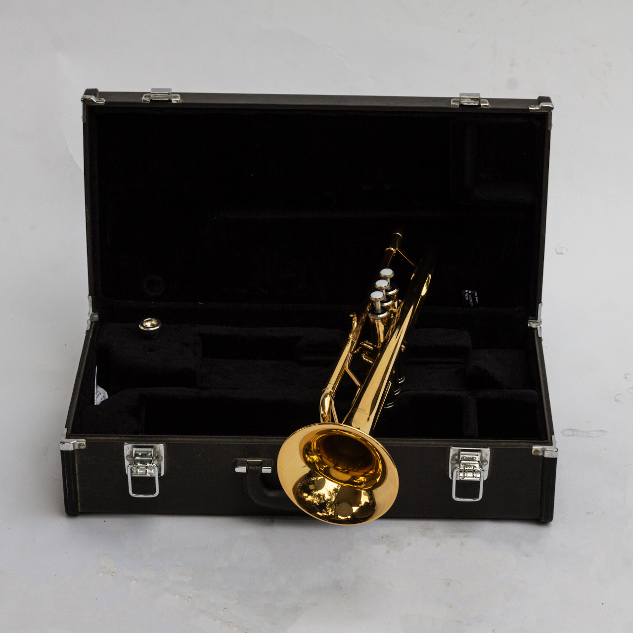 Yamaha b-flat Trumpet Yamaha b-flat Trumpet - Image 1