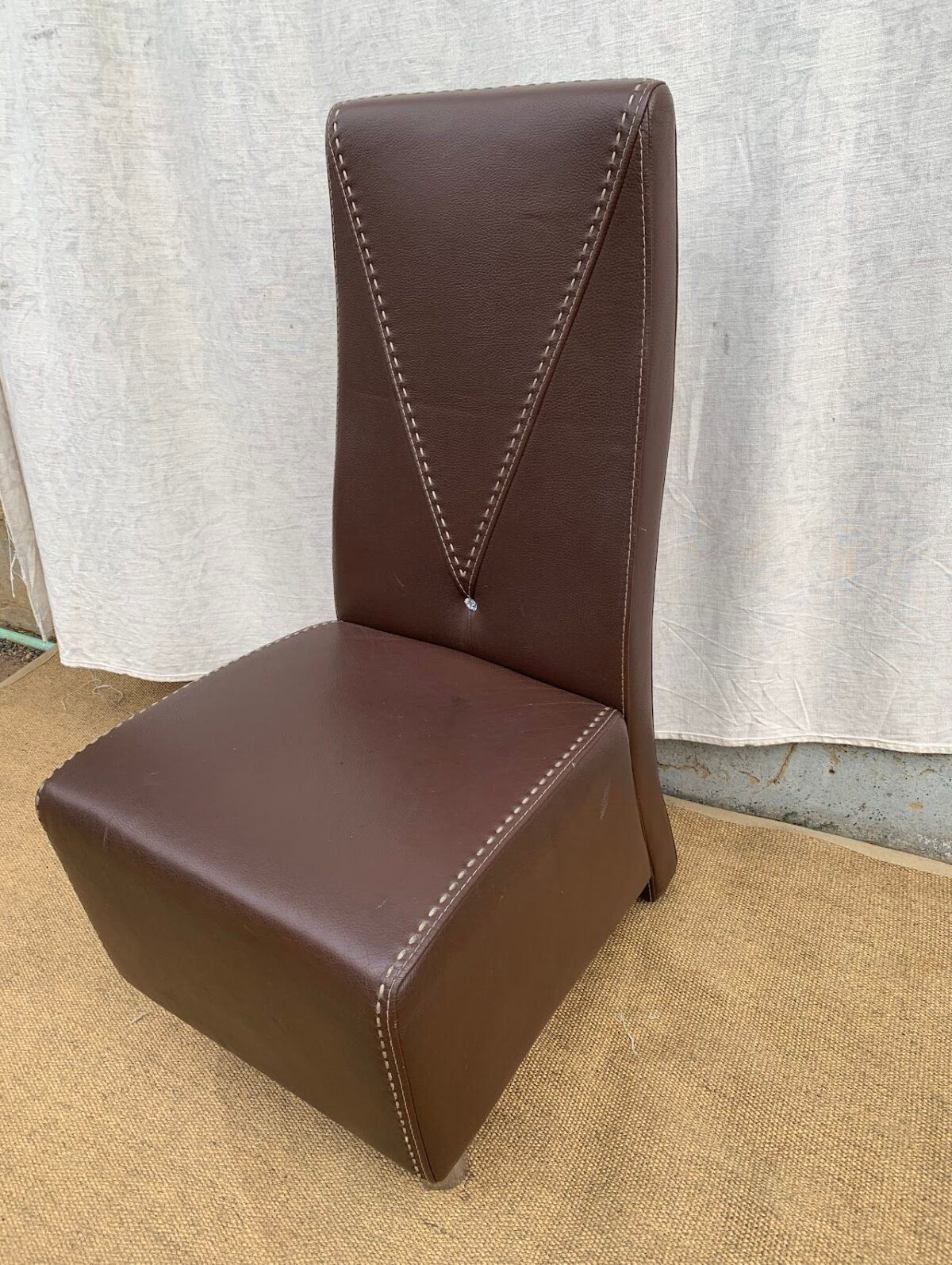 leather high Back Chair - Image 1