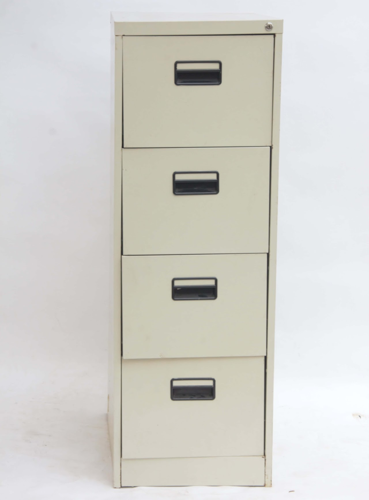 Metal office cabinet - Image 1