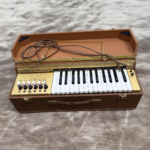 Mid-century electric reed organ