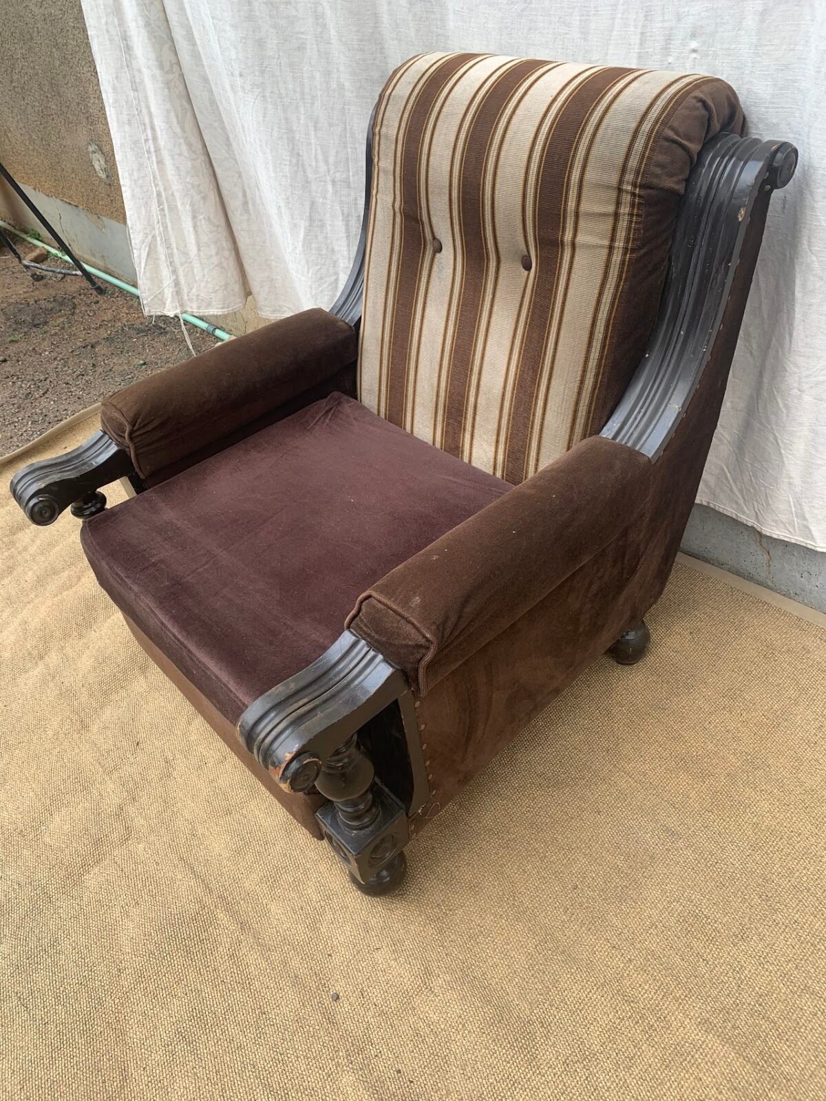 Antique brown armchair - Image 2