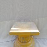 Plastic Roman column (small)