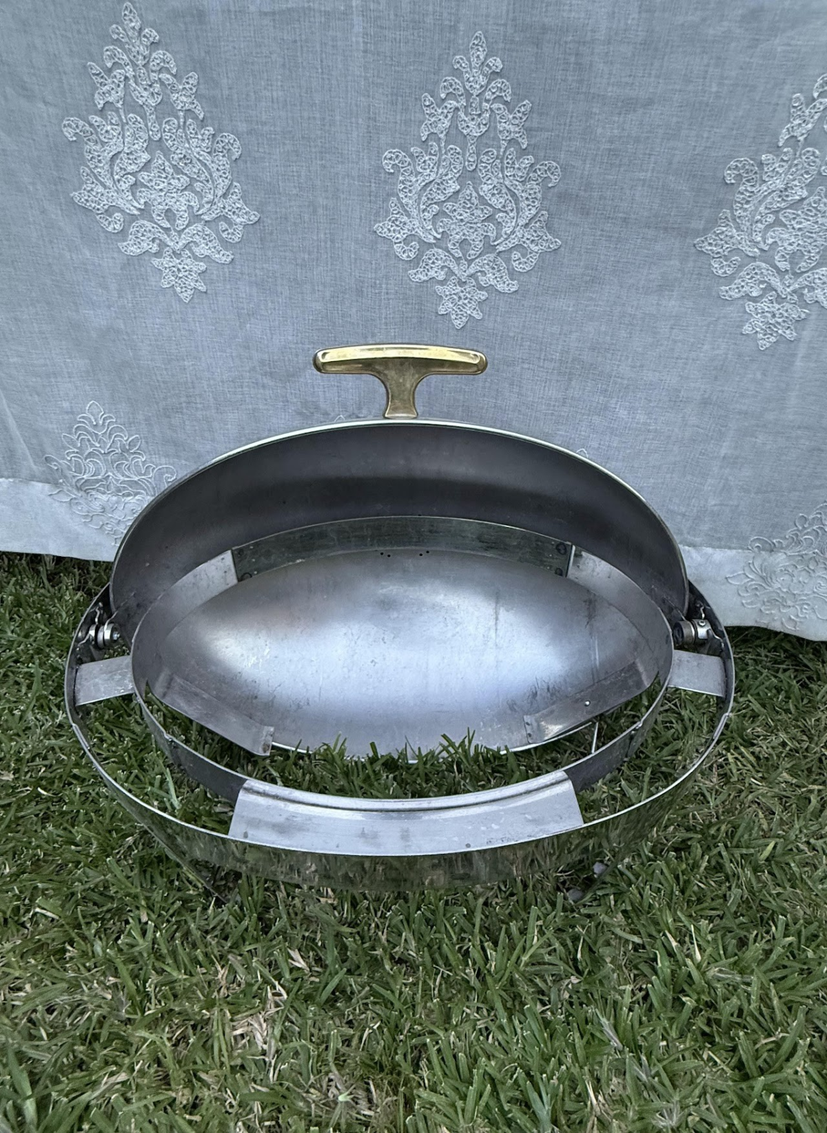 Round Roll-Top Chafing Dish Pans (Stacked) - Image 1