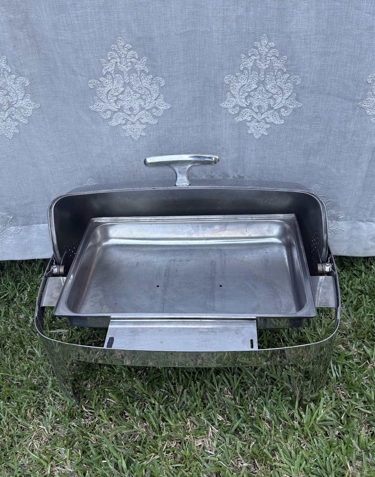 Sunnex Rectangular Chafing Dish (Lidded, Pair) - Image 1